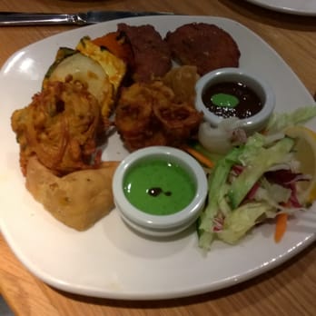 Swadesh - Vegetarian mixed starter - Indian Near Me - Manchester, XGM Swadesh - Vegetarian mixed starter - Indian Near Me - Manchester, XGM
