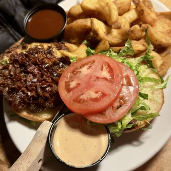 The Half Shell - Crab BLT - Seafood Near Me - Saint Simons Island, Georgia