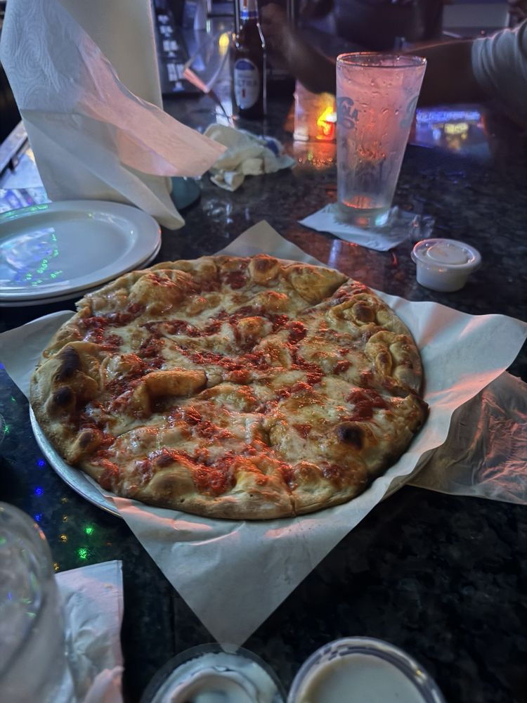Hang Time Sports Grill & Bar Image