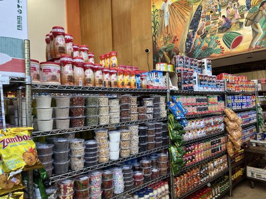 El Chico Produce by null