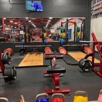 UFC Gym - Lifting platforms/Squat racks - Trainers Near Me - Mililani, Hawaii