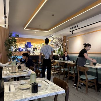 Mikado - Interior - Sushi Bars Near Me - New York, New York