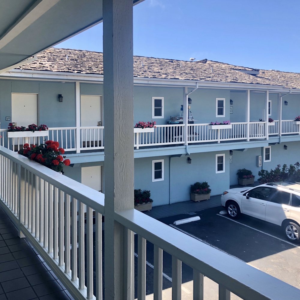 Carmel Bay View Inn - Upper 4th & 5th floor rooms - Hotels Near Me - Carmel, California Carmel Bay View Inn - Upper 4th & 5th floor rooms - Hotels Near Me - Carmel, California