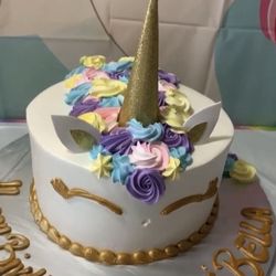Pepe's Bakery - Cake