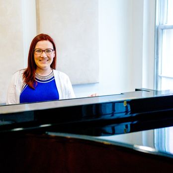 VanAlstine Voice - With Stephanie, you'll find professional voice lessons in an encouraging and engaging setting. - Vocal Coach Near Me VanAlstine Voice - With Stephanie, you'll find professional voice lessons in an encouraging and engaging setting. - Vocal Coach Near Me