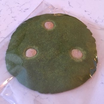 Dessert Cafe Momo - Matcha cookie - Desserts Near Me - Montreal, Quebec