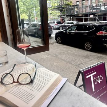 Tinto - Great place to read on a Sunday - Cafes Near Me - New York, New York Tinto - Great place to read on a Sunday - Cafes Near Me - New York, New York
