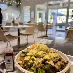 Vale Food - Build your own bowl