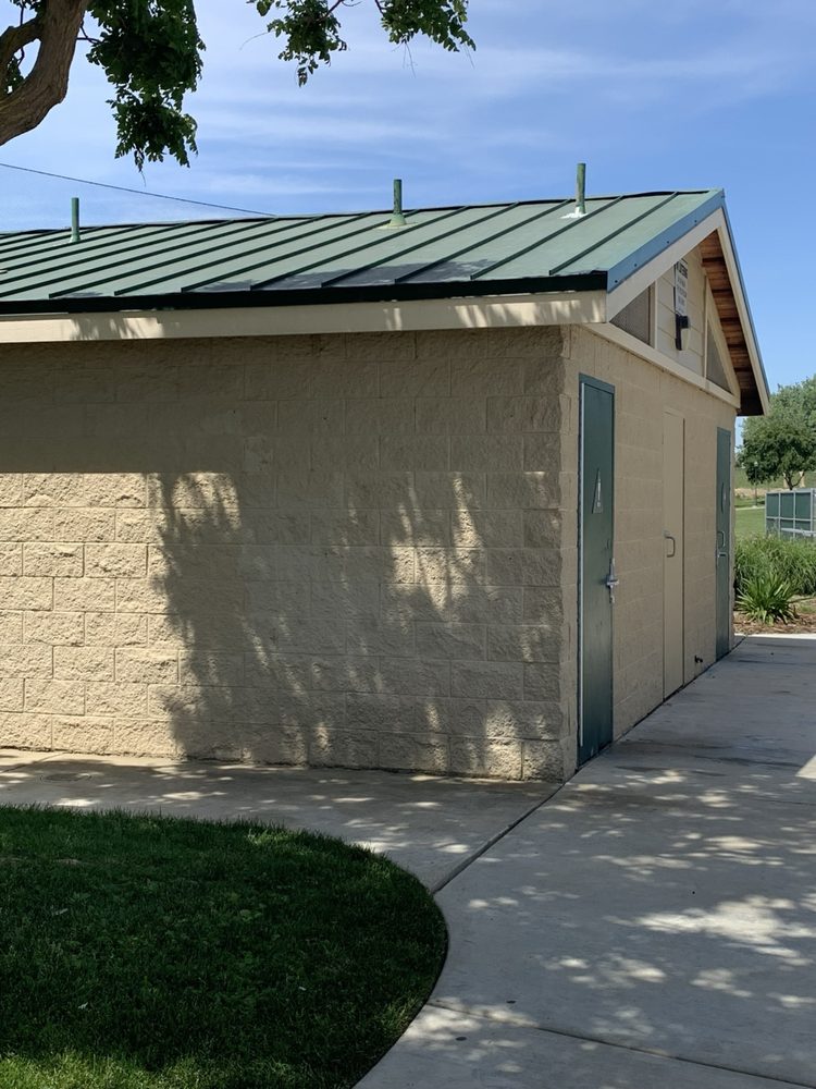 MOSSDALE LANDING COMMUNITY PARK Updated October 2024 42 Photos & 23