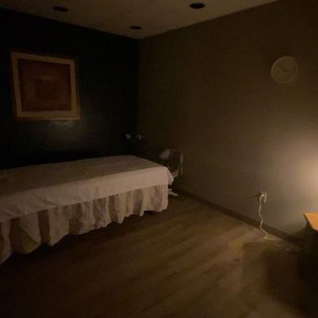 Starry Waves - Massage Near Me - New Milford, Connecticut