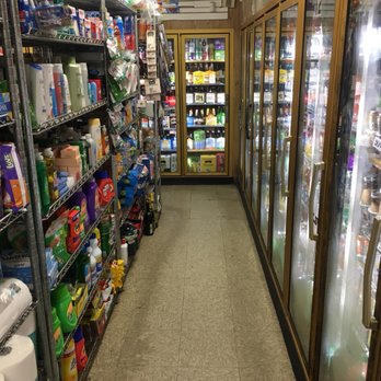 Beach Market - the aisle of a grocery store - Grocery Near Me - San Diego, California Beach Market - the aisle of a grocery store - Grocery Near Me - San Diego, California