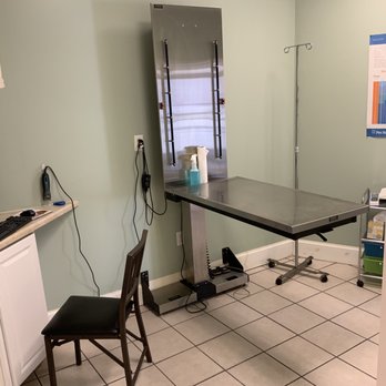 Stonewall Veterinary Center - Exam Room - Veterinarians Near Me - Pascoag, Rhode Island