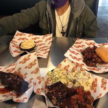 Phil's BBQ - Barbeque Near Me - Temecula, California