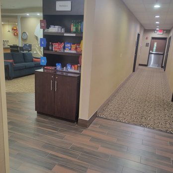 Comfort Suites - Hotels Near Me - Monroeville, Pennsylvania