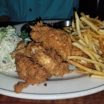J. Alexander's - Fried chicken ,slaw and thin crispy fries - Steakhouses Near Me - Dayton, Ohio J. Alexander's - Fried chicken ,slaw and thin crispy fries - Steakhouses Near Me - Dayton, Ohio
