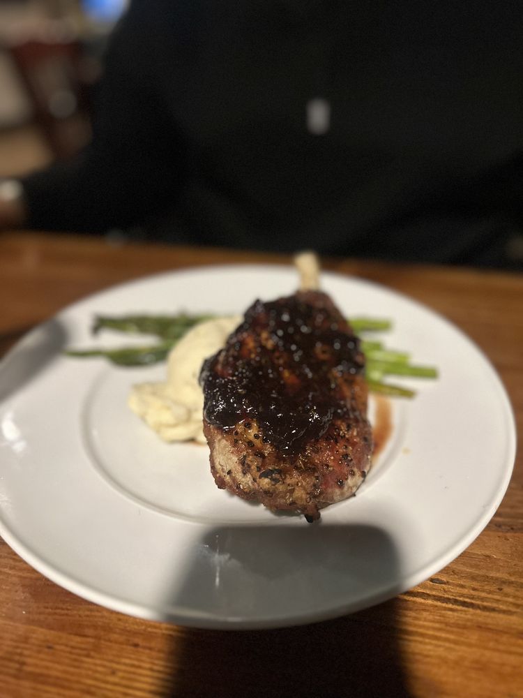 Harry's Grille & Tavern