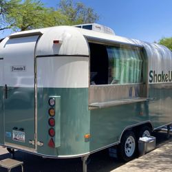 Shakeup Superfoods - Food truck is on the street by a physical therapist office