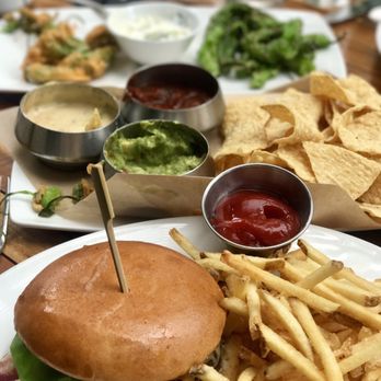 Corner Restaurant - Old Fashioned Burger - Bars Near Me - Austin, Texas