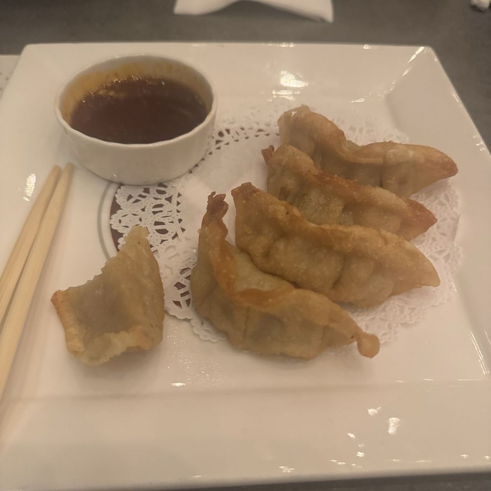 Xevichez Sushi Bar - Gyoza - Sushi Bars Near Me - Los Angeles, California Xevichez Sushi Bar - Gyoza - Sushi Bars Near Me - Los Angeles, California