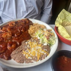 Los Chilaquiles - Camarones a la Diablo (spicy shrimp)