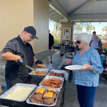 Mr Hot Bunz - Caterers Near Me Mr Hot Bunz - Caterers Near Me