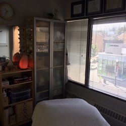 Mount Royal Chiropractic Clinic - Evelyn's Room