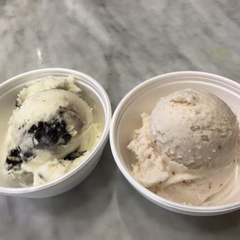 Four Rivers Sweet Shop - Kids scoops: Oreo and Strawberry - Bakeries Near Me - Longwood, Florida