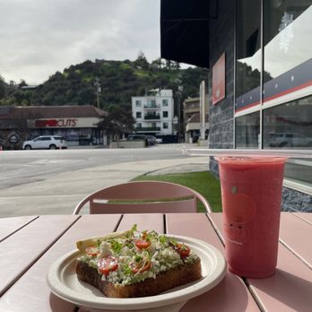 Whata Peach - Juice Bars & Smoothies Near Me - Studio City, California Whata Peach - Juice Bars & Smoothies Near Me - Studio City, California