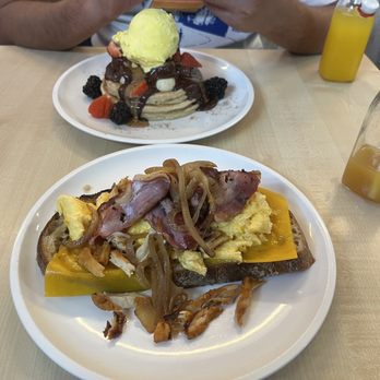 MOAK Pancakes City Center - Got the "I'm a boss" toast - Pancakes Near Me - Amsterdam, New Hampshire MOAK Pancakes City Center - Got the "I'm a boss" toast - Pancakes Near Me - Amsterdam, New Hampshire