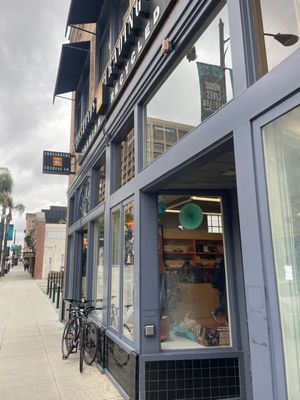 Crossroads Trading by null