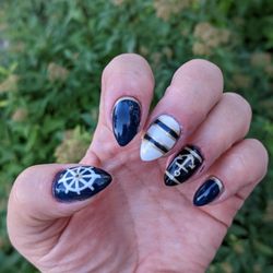 Tresses by Tanya - Nails for Maine trip