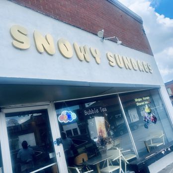 Snowy Sundaes - If you are in Omaha, stop by Benson and go visit Snowy Sundaes.  It won't disappoint. - Bubble Tea Near Me - Omaha, Nebraska
