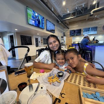 OC Local Taproom - Family - Sports Bars Near Me - Laguna Niguel, California