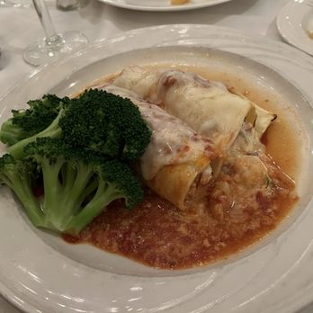 Alberto's Ristorante - Italian Near Me - Hyannis, Massachusetts