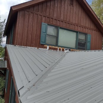 Three Falls General Contractor - the roof of a house - General Contractors Near Me Three Falls General Contractor - the roof of a house - General Contractors Near Me