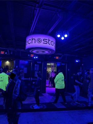 Echostage by null