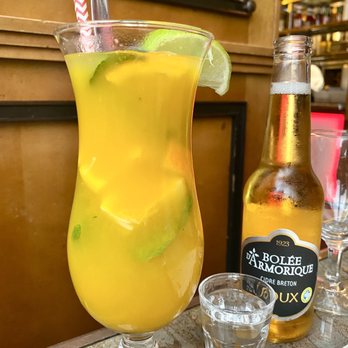 Café George V - Mango Rum Drink - Cafes Near Me - Paris, 75 Café George V - Mango Rum Drink - Cafes Near Me - Paris, 75