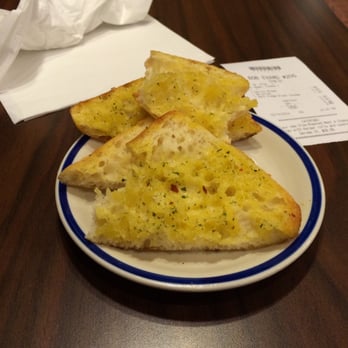 Bob Evans - Garlic bread was way too soft and cold. - American Near Me - Romulus, Michigan