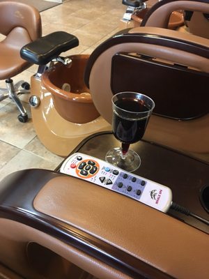 V Nail Spa