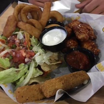Buffalo Wild Wings - American Near Me - Palmdale, California