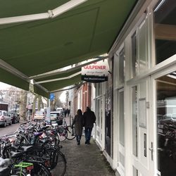 Het Muzieklokaal - Outside on the street in front of the Muzieklokaal