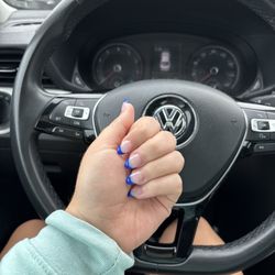 Center Nails - full acrylic set french tip
