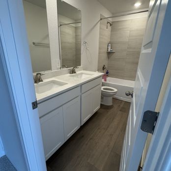 Budget Cleaning Services - Kids bathrooms - Home Cleaning Near Me