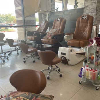 King Nails Pearland - Massage chairs for pedicures - Nail Salons Near Me - Pearland, Texas King Nails Pearland - Massage chairs for pedicures - Nail Salons Near Me - Pearland, Texas