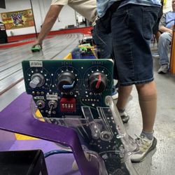 Piranha Speedway & Hobbies - Racer let me use his Third Eye Controller , you get what you pay for , this thing works great , brakes were amazing