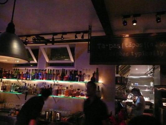 Bar Acuda by null