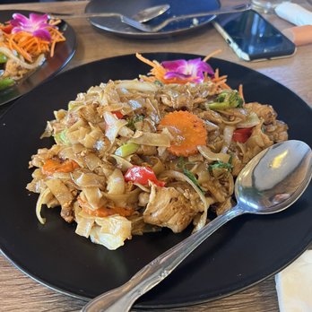 Andaman Thai - Pad Kee Mao - Thai Near Me - Walnut Creek, California Andaman Thai - Pad Kee Mao - Thai Near Me - Walnut Creek, California