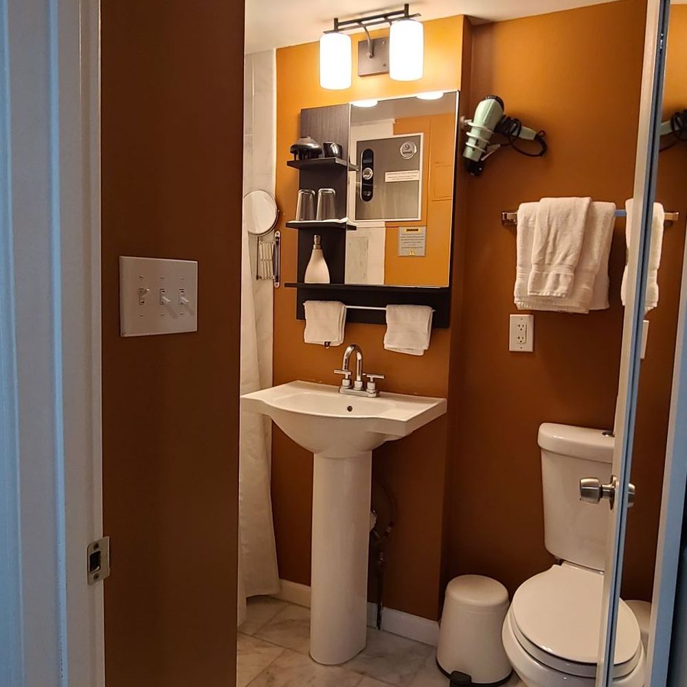 Air Bnb Foggy Bottom, Washington, DC - Last Updated January 2026 - Yelp