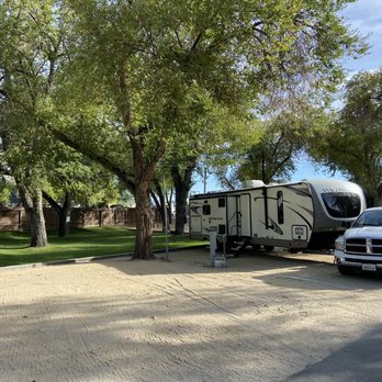River West Resort - This is our rig backed up to the People's Park. No dogs are allowed, people can enjoy this patch of grass. - RV Parks Near Me - Reno, Nevada River West Resort - This is our rig backed up to the People's Park. No dogs are allowed, people can enjoy this patch of grass. - RV Parks Near Me - Reno, Nevada