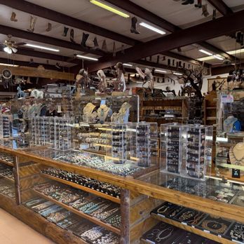 Fort Zion - Main shop - American Near Me - Virgin, Utah